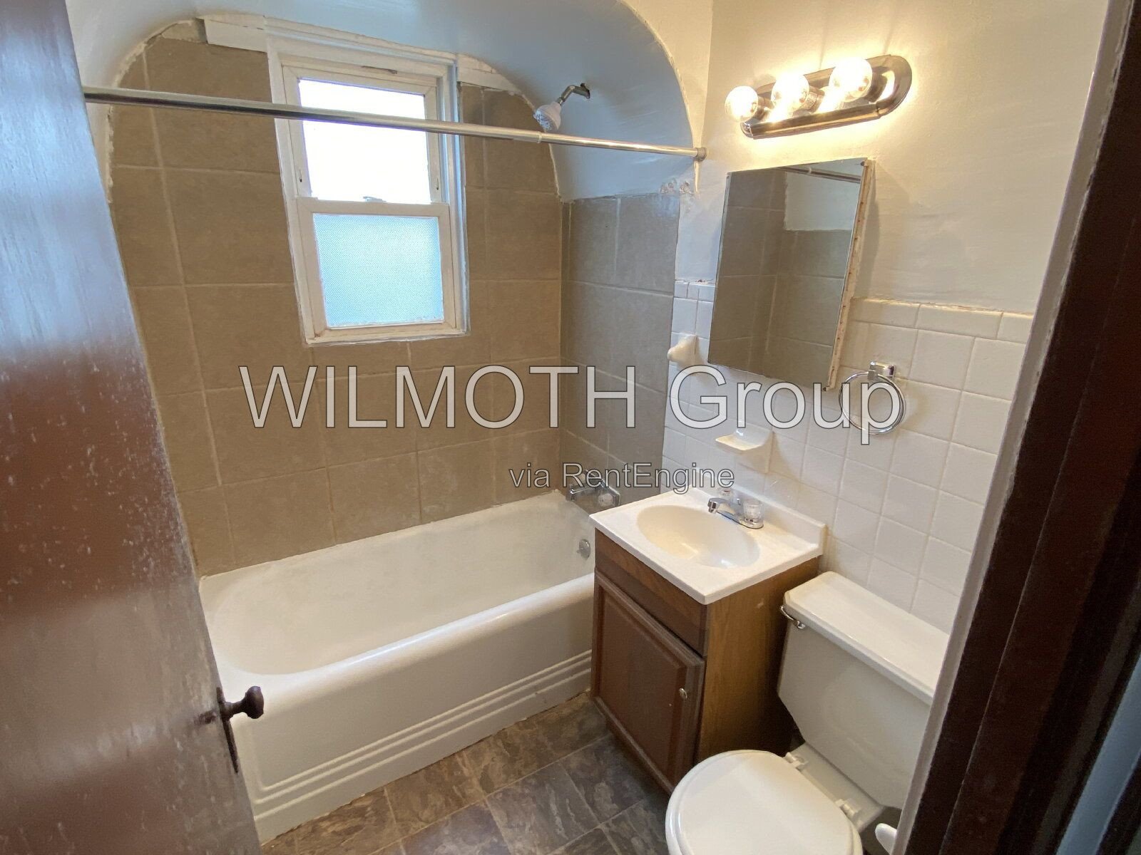 3-Bedroom Duplex with Hardwood Elegance at 404 South 1st Street, Gas City! property image
