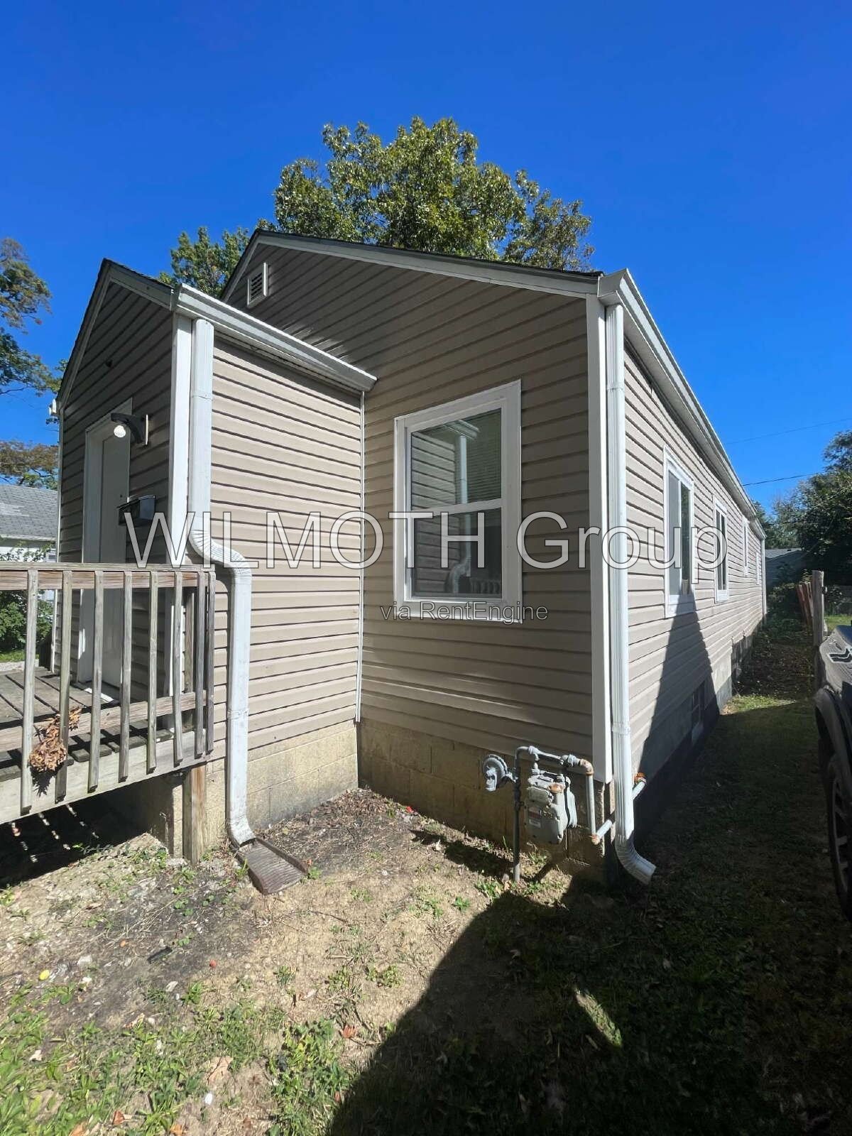 3-Bedroom Gem on Wallace Avenue with Spacious Living – 1,241 Sq. Ft. of Comfort! property image