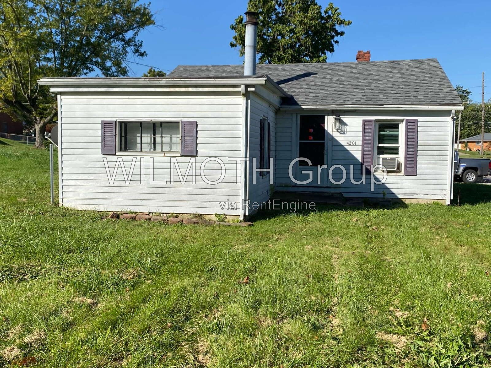 2-Bed Home with Cozy Comfort at 4201 E Lynn St, Anderson! property image