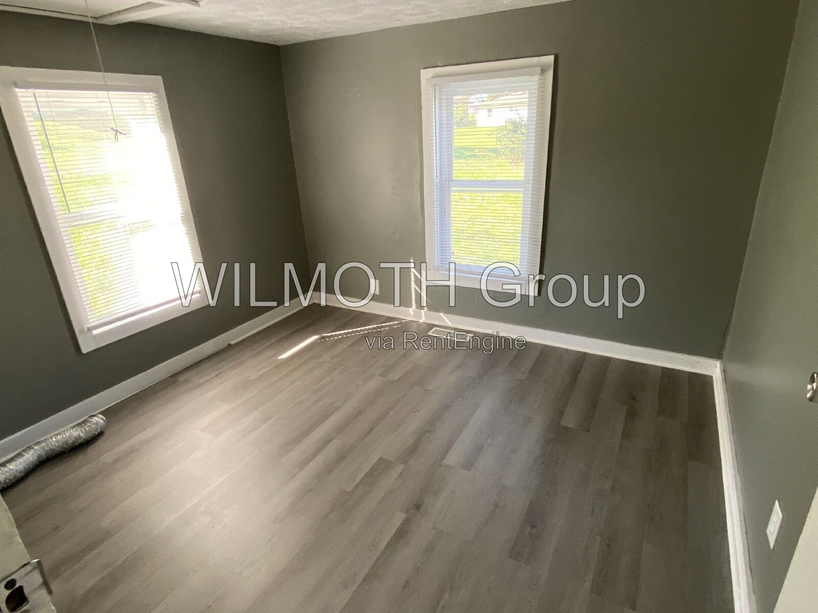 2-Bed Home with Cozy Comfort at 4201 E Lynn St, Anderson! property image