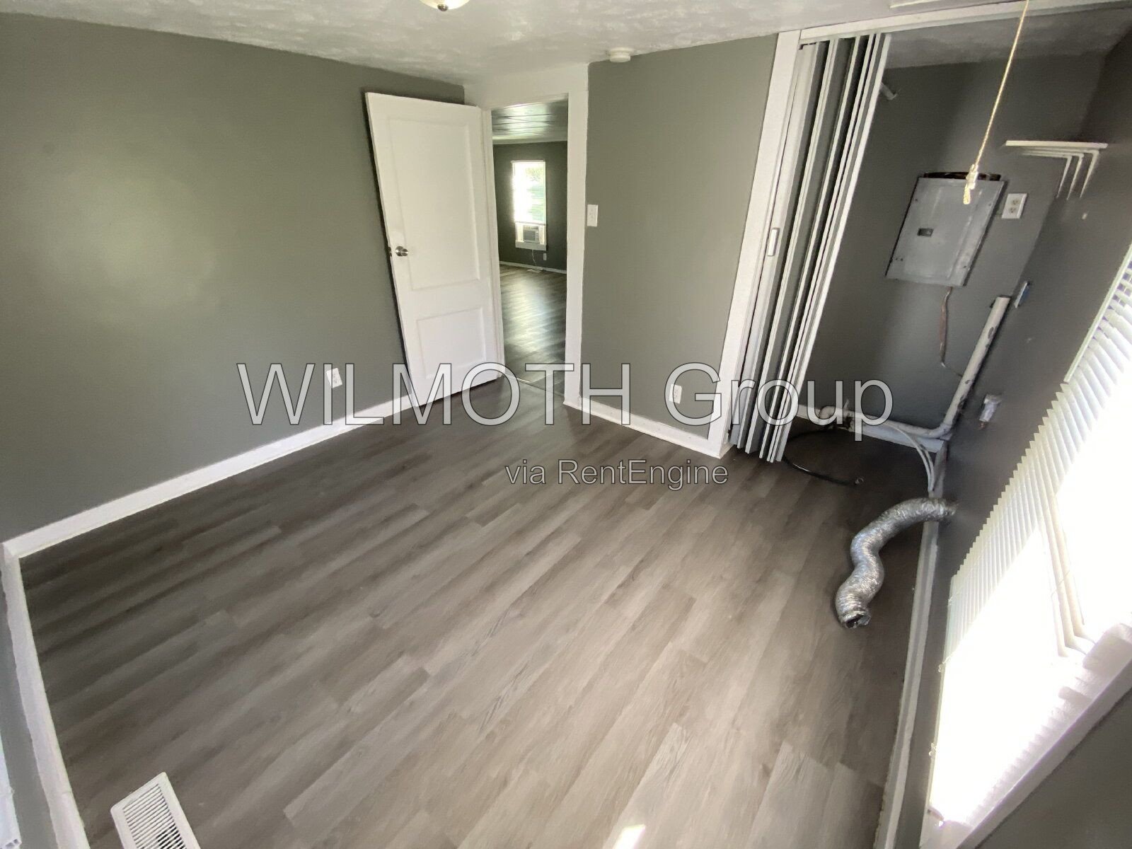 2-Bed Home with Cozy Comfort at 4201 E Lynn St, Anderson! property image