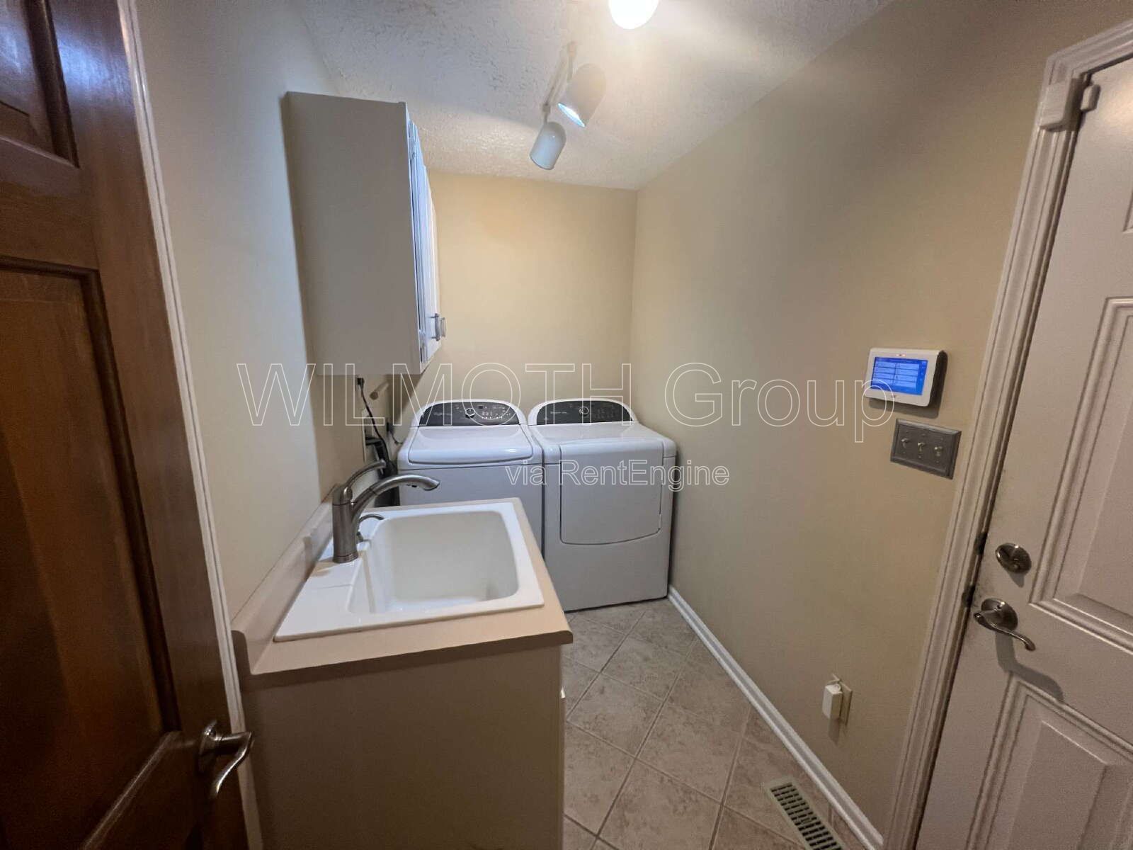 5-Bedroom Retreat with Finished Basement & Fireplace on Limberlost Drive property image