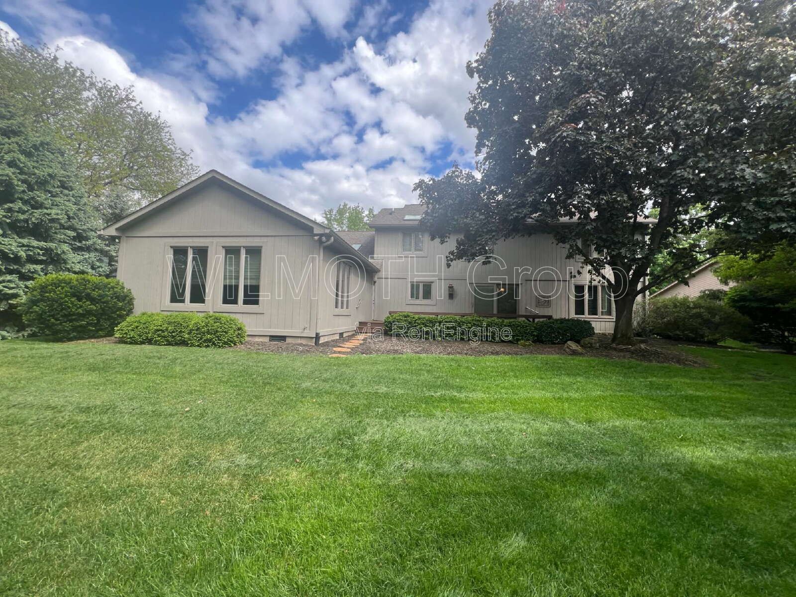 5-Bedroom Retreat with Finished Basement & Fireplace on Limberlost Drive property image