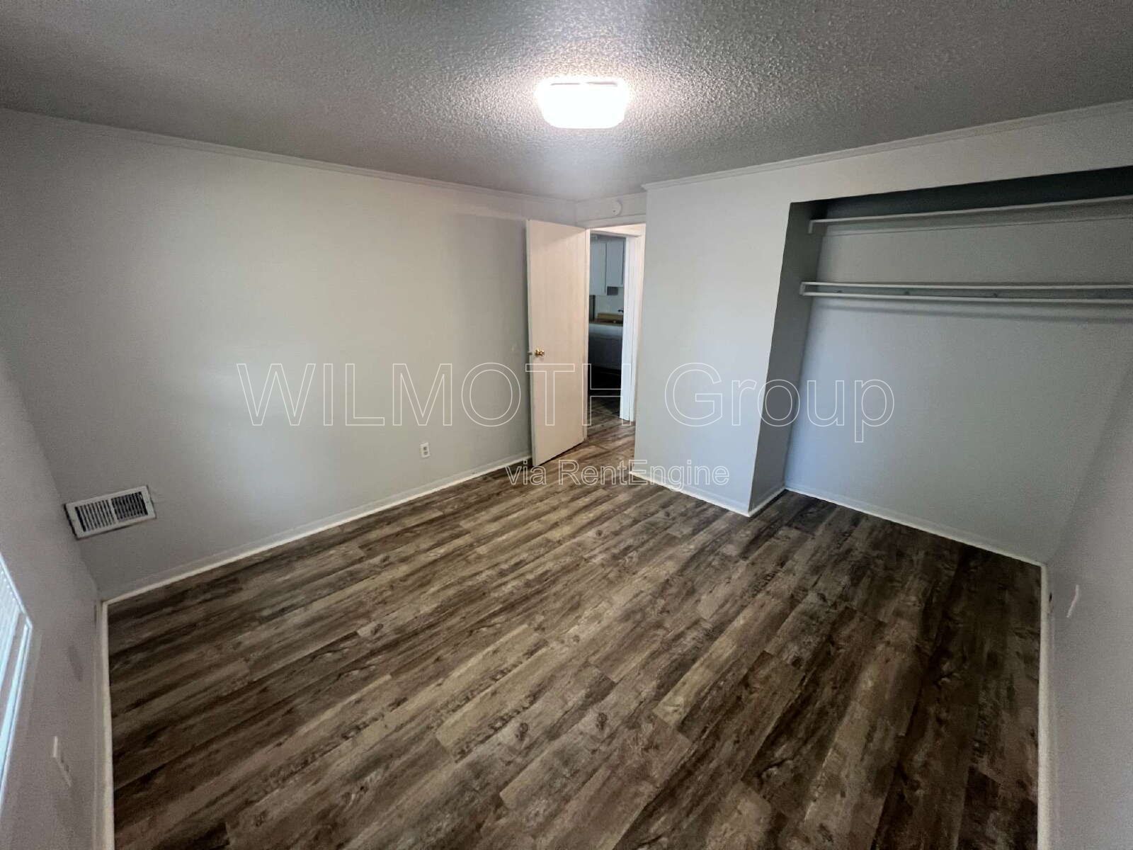 1-Bedroom Haven in Crawfordsville - Cozy Living Awaits at 2000 Indianapolis Road! property image