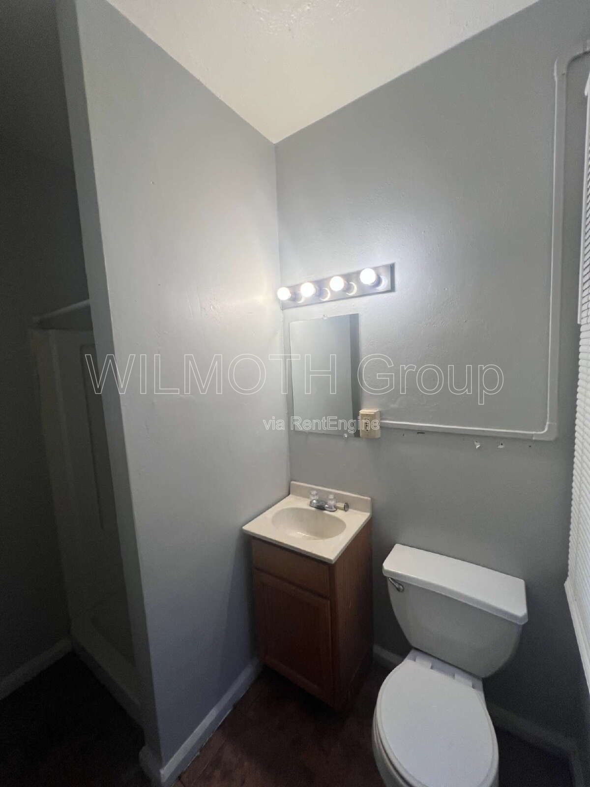 Studio Living with Hardwood Charm in Crawfordsville! property image