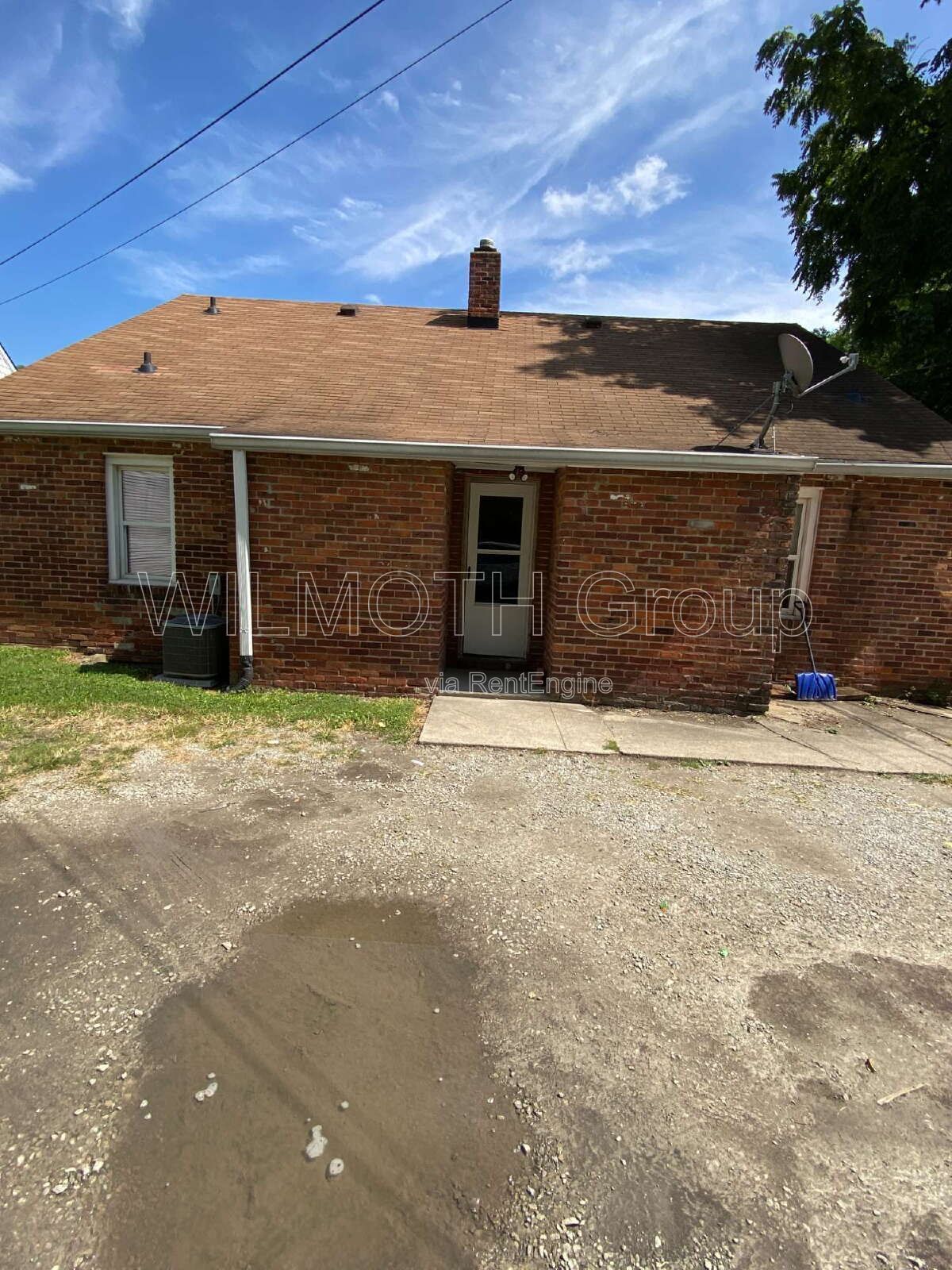 1-Bedroom Retreat with Gleaming Hardwood Floors in Anderson, IN! property image