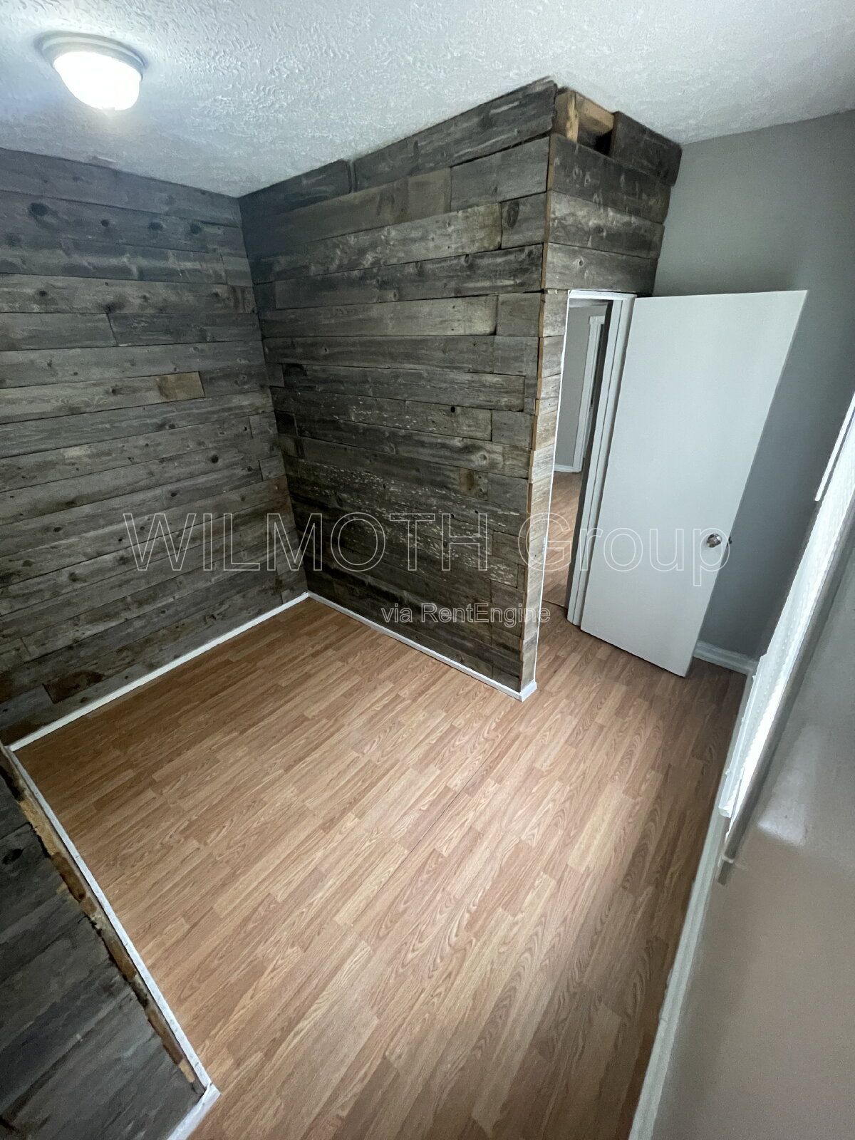 3-Bedroom Home with 2 Full Baths on Southeastern Avenue – Cozy 1072 sq ft Living in Indianapolis! property image