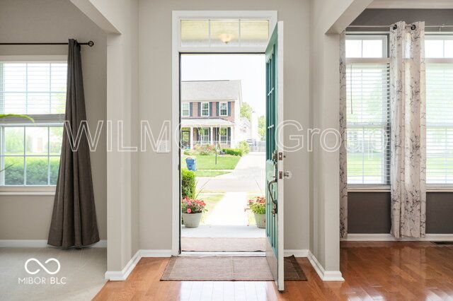 5-Bedroom Retreat with Finished Basement & Cozy Fireplace on Kinder Oak Drive! property image