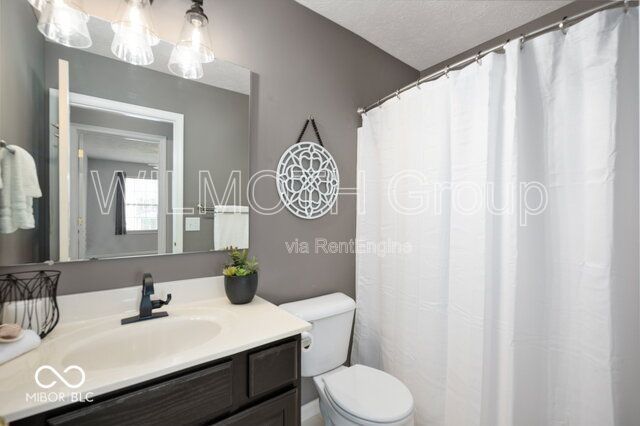 5-Bedroom Retreat with Finished Basement & Cozy Fireplace on Kinder Oak Drive! property image