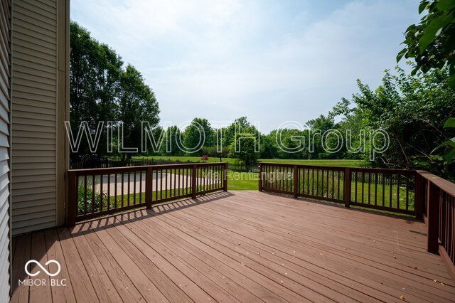 5-Bedroom Retreat with Finished Basement & Cozy Fireplace on Kinder Oak Drive! property image
